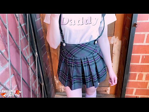 ❤️ 女学生深深地吸吮她的鸡巴，代替上课做爱 ️❌ Russian porn